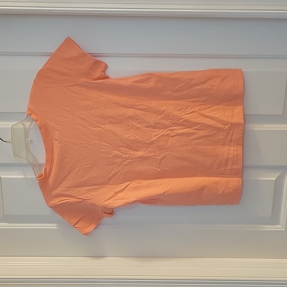 Danskin Peach V-Neck T-Shirt small - Picture 7 of 7